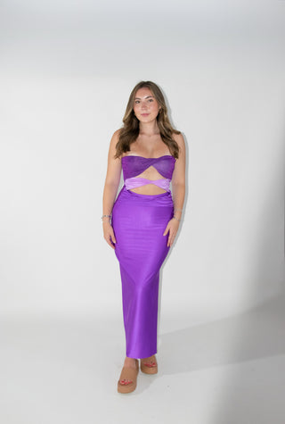 Woman wearing the Baobab Ola Maxi Dress Efimero