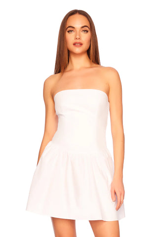 Woman in the Susana Monaco Poplin Tubed Flare Dress