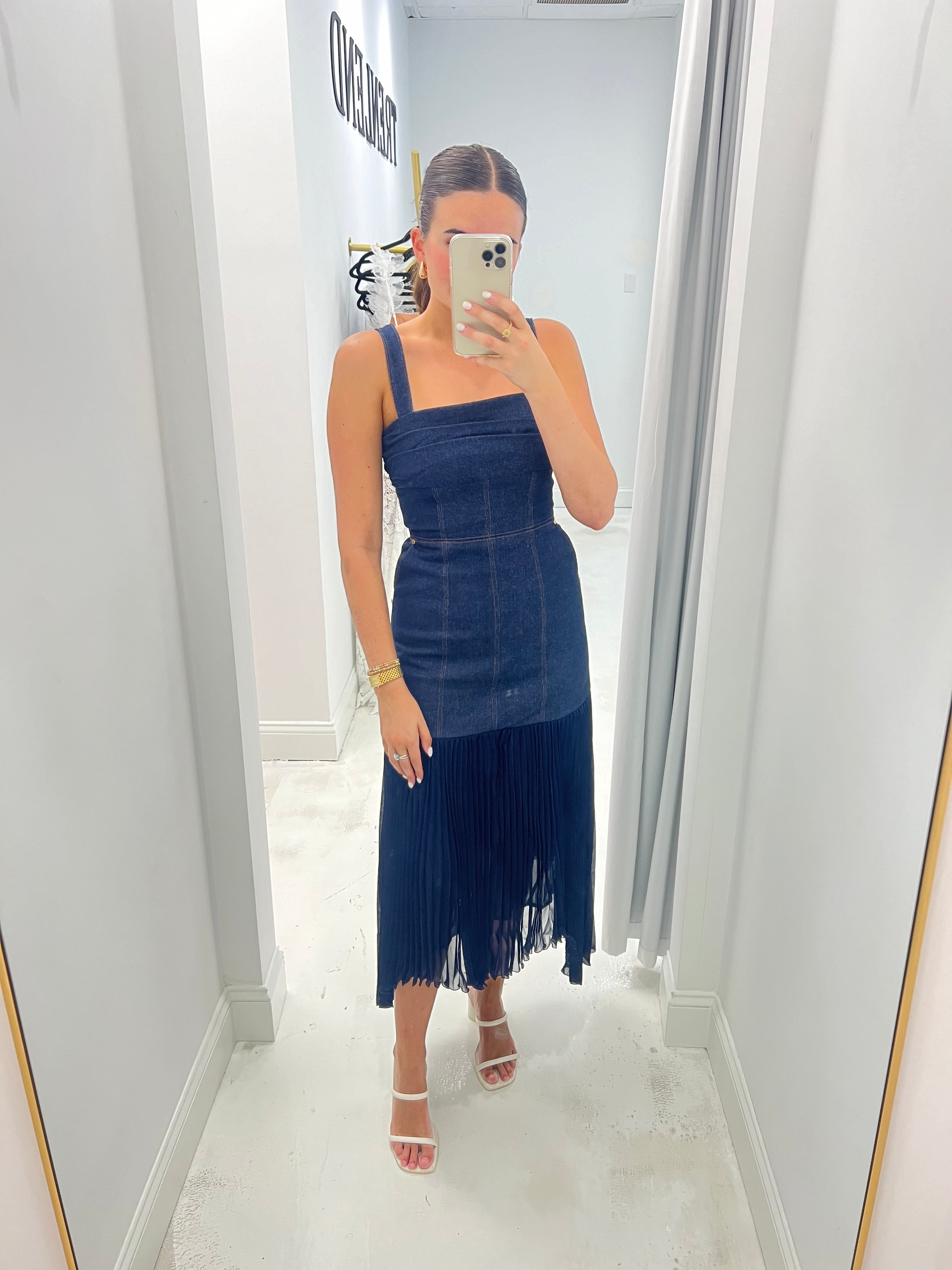 amur blue dress Amur Jac Denim Combo Midi Dress – TrenLend
