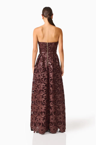 Elliatt Novelle Sweetheart Maxi Dress in Chocolate Brown