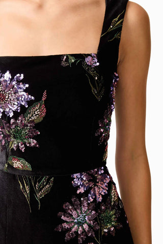 Elliatt Clio Sequin Gown in Black